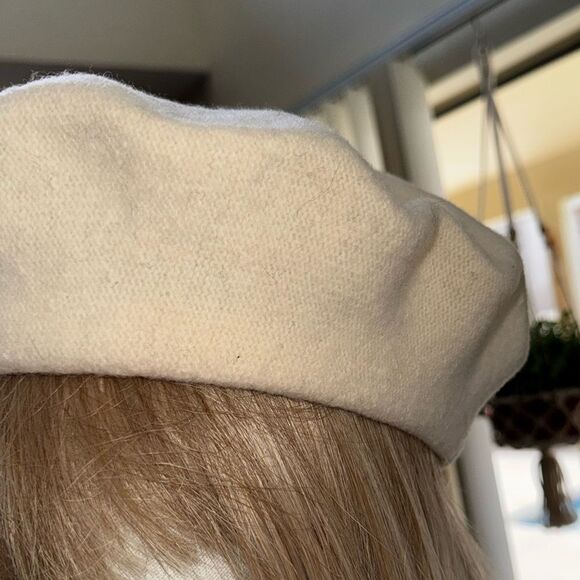 Vintage Ruth Alan beret cream color off white - Picture 5 of 8